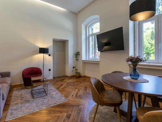 Polai Park Apartments Eksteriør billede